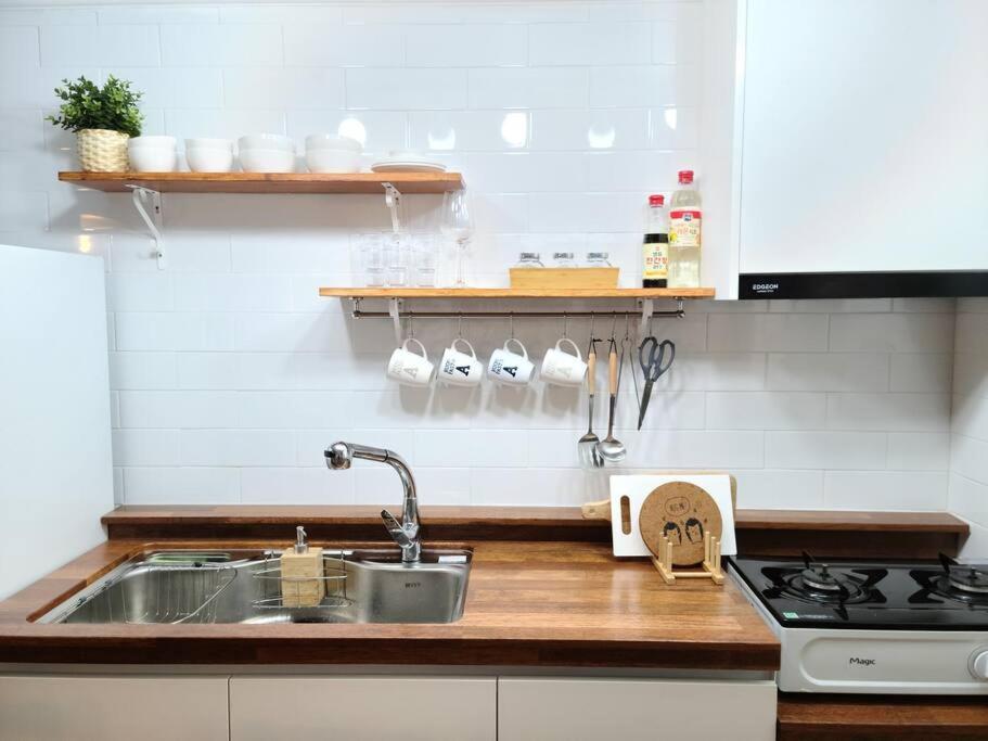 Guest house Hongdae Aron House Seoul